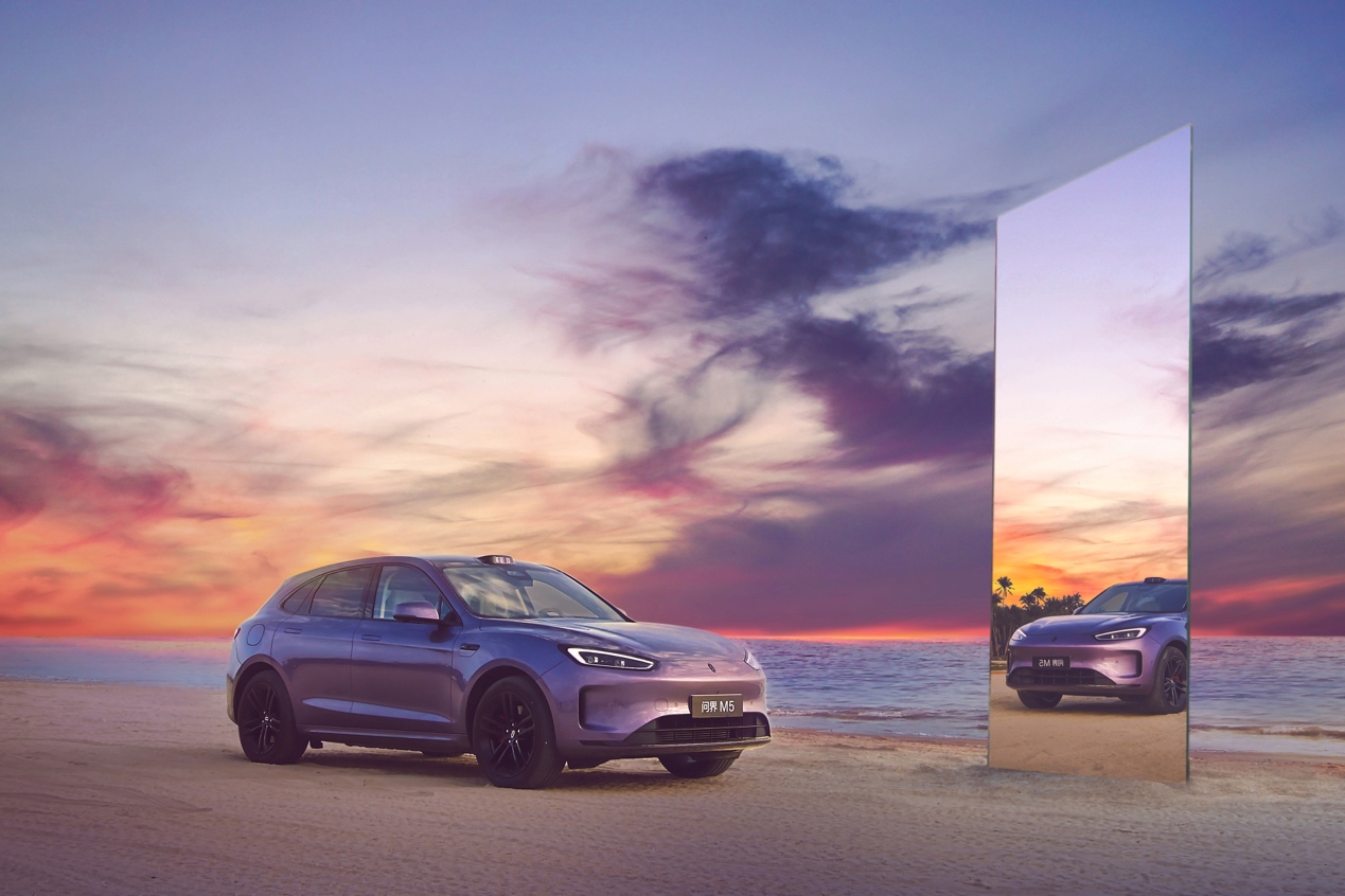 特斯拉Model Y与问界新M5终极对比：辅助驾驶、安全、权益全维度解析