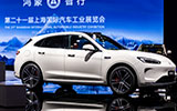 上海车展C位担当！问界新M5 Ultra凭实力圈粉年轻群体
